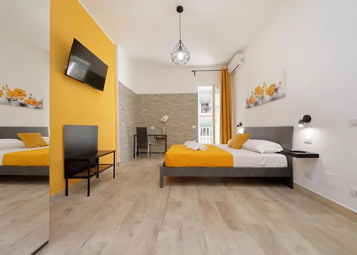 Michele Lux Lodge - 6 People - Spotless - 3 Stops From Vatican, 4 Stops From Colosseum * Rome