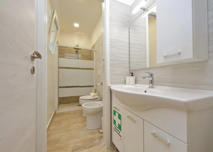 Michele Lux Lodge - 6 People - Spotless - 3 Stops From Vatican, 4 Stops From Colosseum Appartement