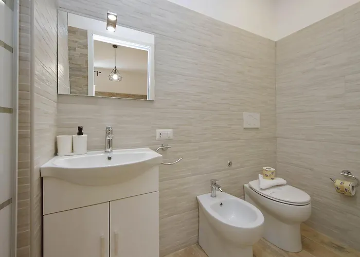 Michele Lux Lodge - 6 People - Spotless - 3 Stops From Vatican, 4 Stops From Colosseum Appartement