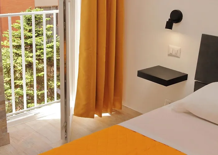 Michele Lux Lodge - 6 People - Spotless - 3 Stops From Vatican, 4 Stops From Colosseum Appartement Rome